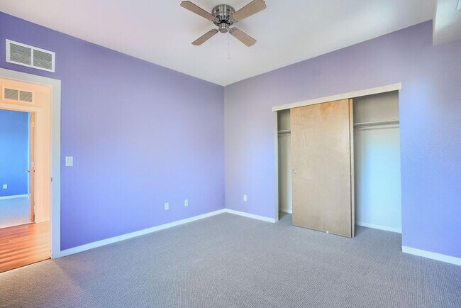 Building Photo - 2421 Rose Ct