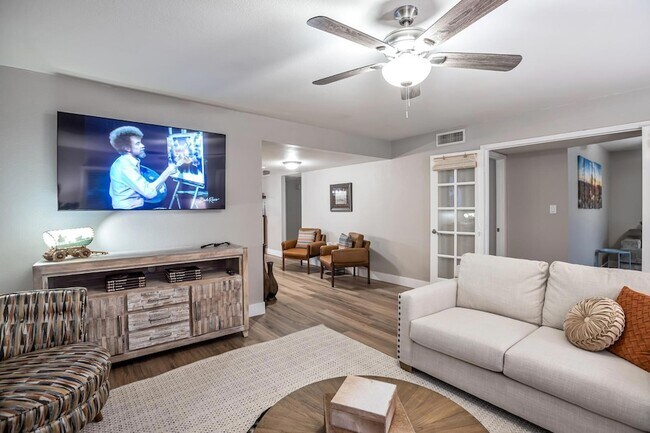 Building Photo - 5045 N 81st St