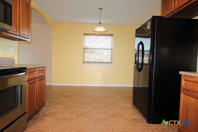 Building Photo - 3003 Tarrant County Dr