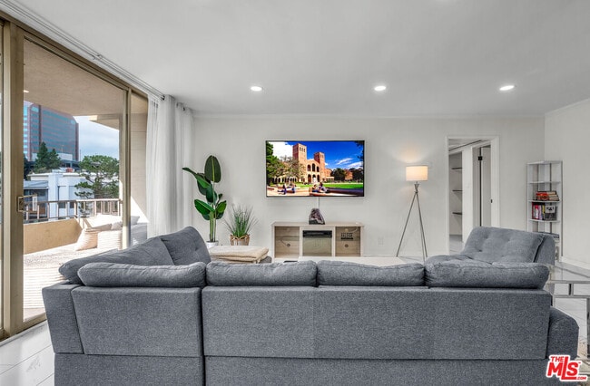 Building Photo - 1300 Midvale Ave