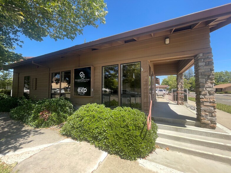 Building Photo - 590 McBean Park Dr