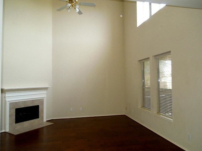Building Photo - 3234 Brook Arbor Ln