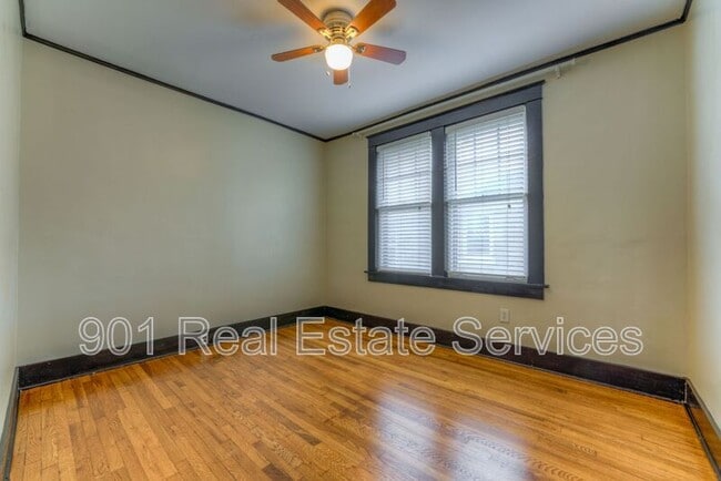 Building Photo - 2212 Nelson Ave
