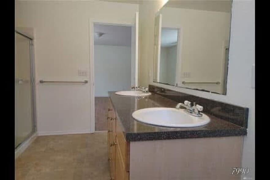 Building Photo - 9615 Croft St S