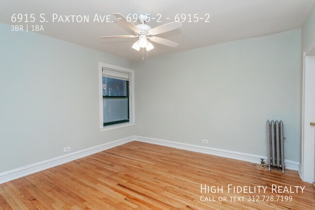 Building Photo - 6915 S Paxton Ave