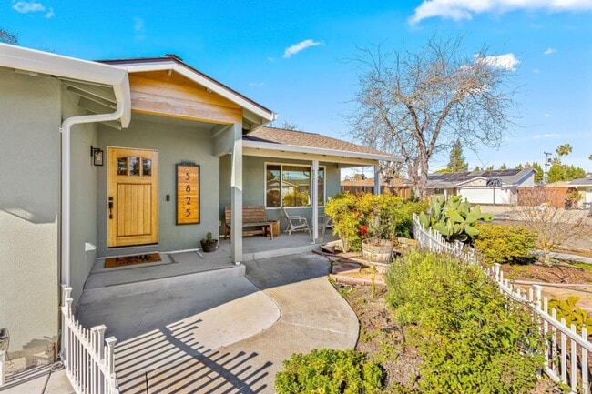 Building Photo - 5825 Laguna Seca Way