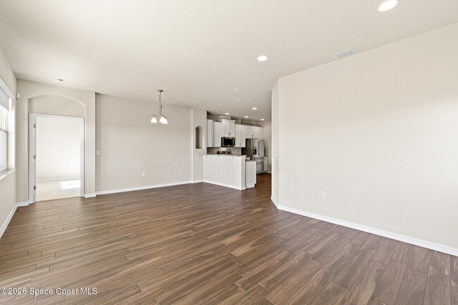 Building Photo - 2601 Trasona Dr