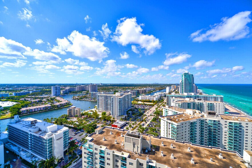 Primary Photo - 4111 S Ocean Dr