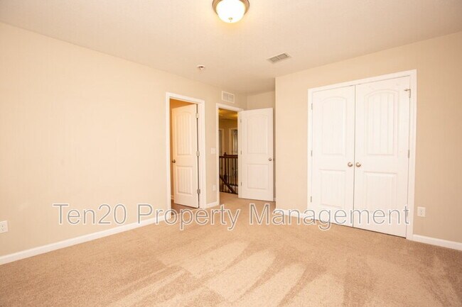 Building Photo - 2510 Ridgewood Way