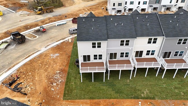 Building Photo - 307 Truth Way
