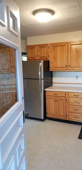 Kitchen - 24 E Main St