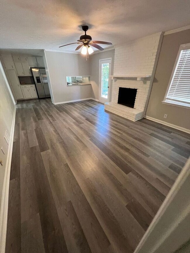 Building Photo - Beautiful cozy 3 bedroom ranch home!