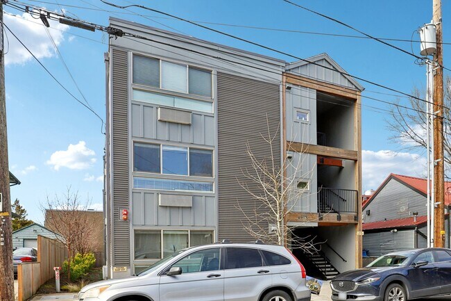 Building Photo - The Ripple Apartments
