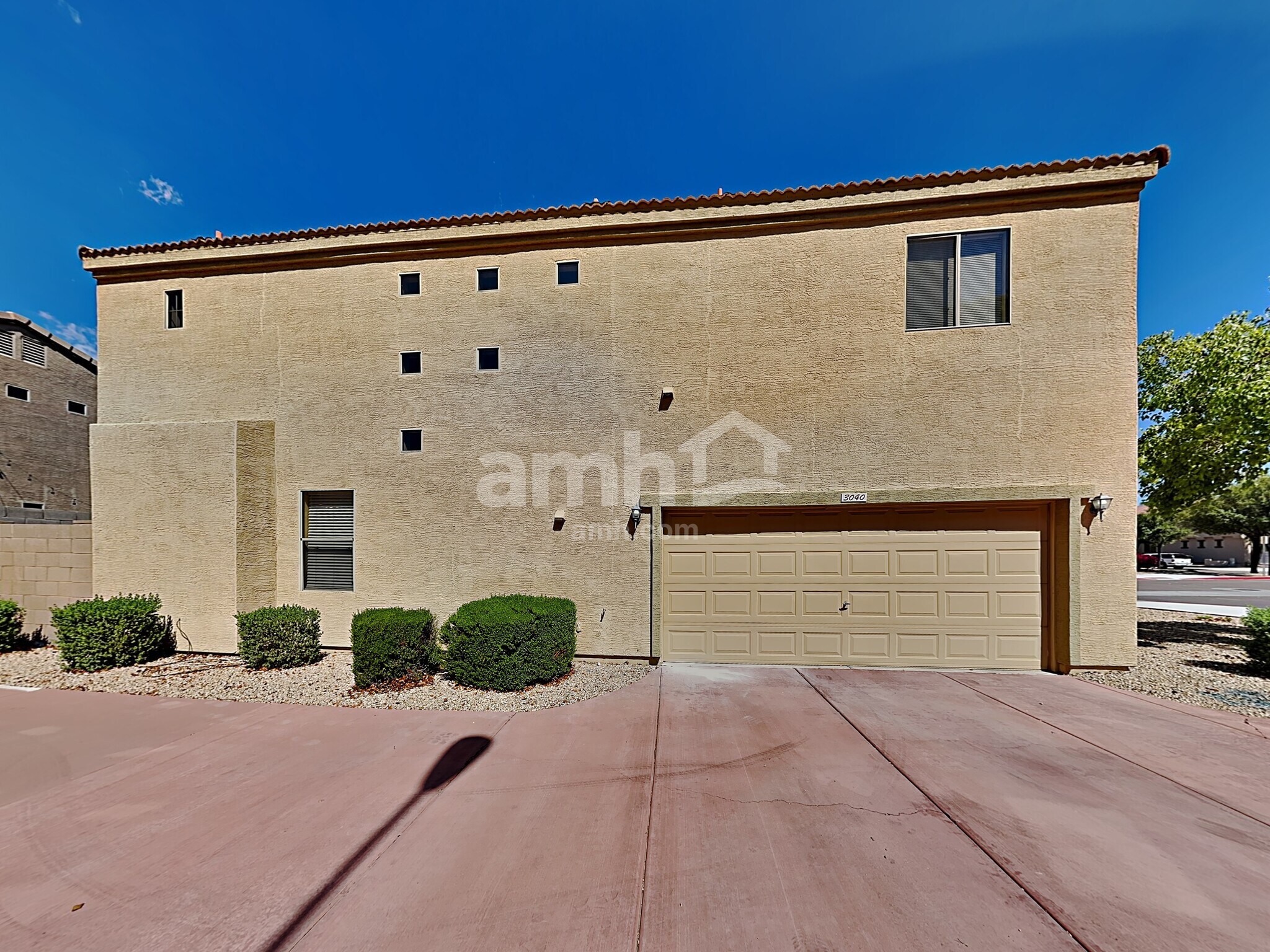 Building Photo - 3040 W Los Gatos Dr