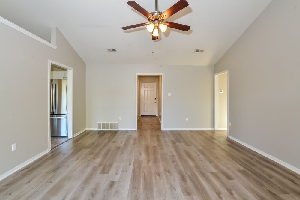 Building Photo - 9176 Preakness Dr