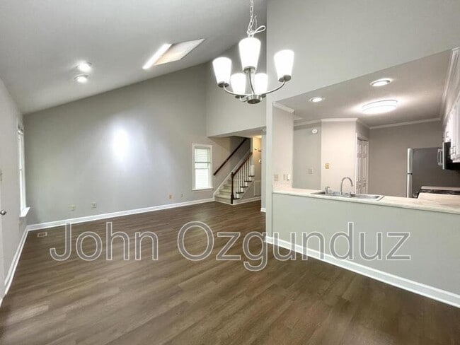 Building Photo - 5108 Sinclair Dr