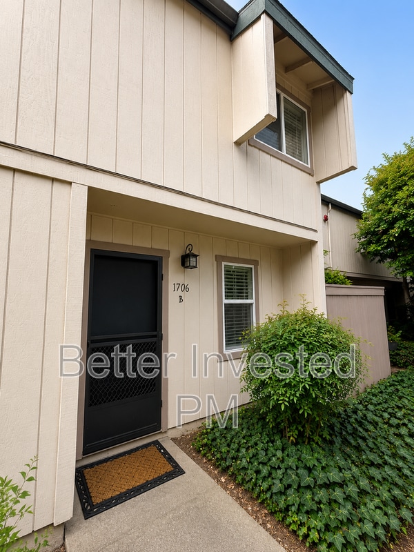 Building Photo - 1706 Glenbrook Dr
