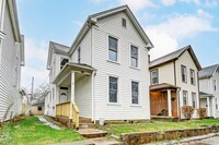 Building Photo - Newly Renovated Home in Lindenwald!