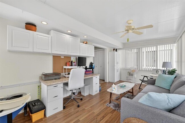 Building Photo - 301 Kings Blvd