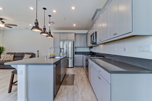 Building Photo - 54 Concepcion St