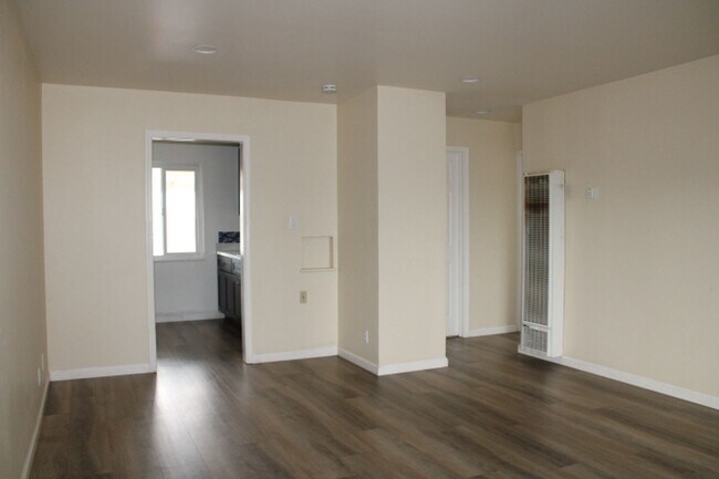 Building Photo - 4216 Nevin Ave