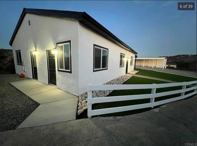 Building Photo - 1533 Avohill Dr