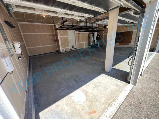 Building Photo - 21125 Pebble Ln