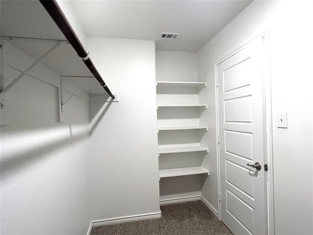 Building Photo - 812 Goldenrod Ln