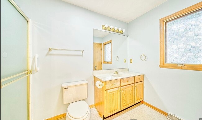 Building Photo - 3121 Carefree Dr