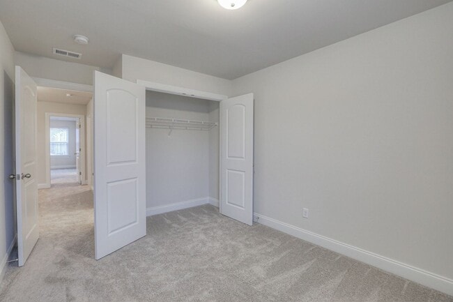Building Photo - 1705 Tahoma Dr