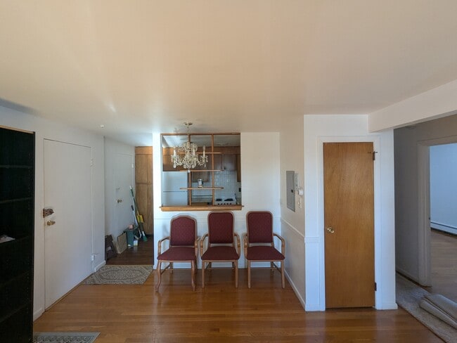 Building Photo - 190 Mt Auburn St