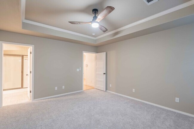 Building Photo - Large 3 Bed 2 Bath House in Broken Arrow - Available Mid March