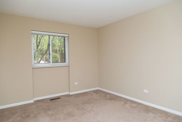 Building Photo - 640 Waverly Dr