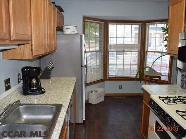 Building Photo - 831 Galen Dr