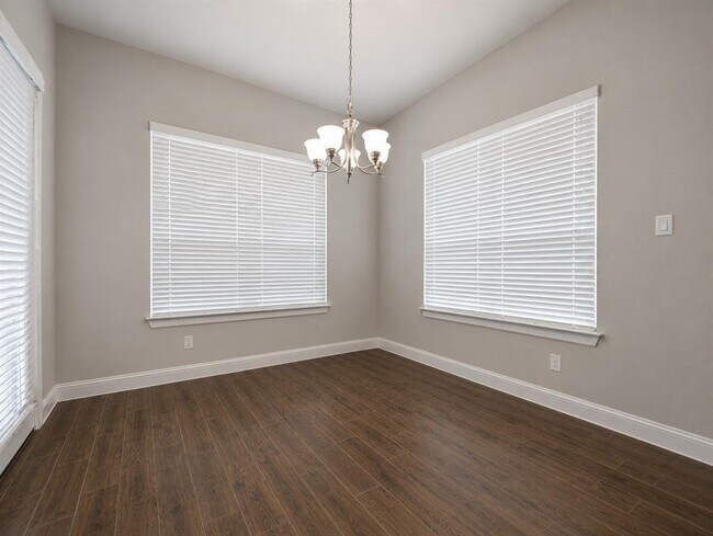 Building Photo - 3112 Bouchette Cove