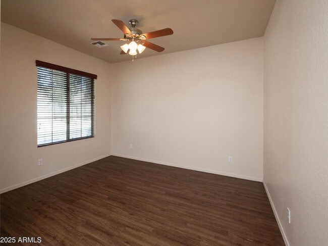 Building Photo - 141 W Hackberry Dr