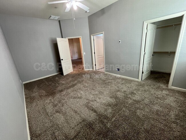 Building Photo - 335 Parliament Way