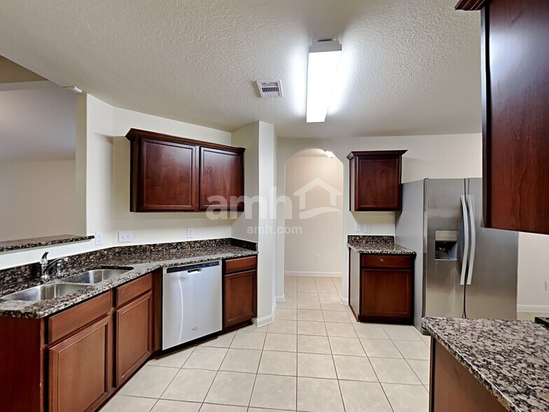 Building Photo - 22431 Bauer Canyon Dr