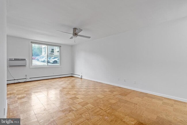 Building Photo - 3000 7th St NE