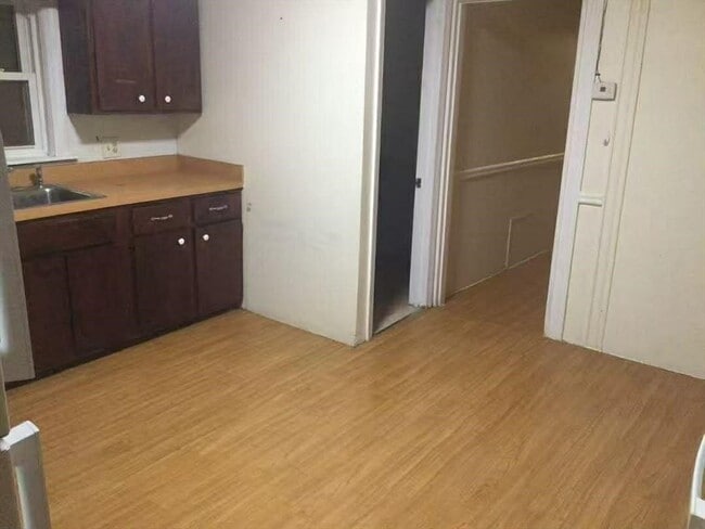 Building Photo - 236 Cypress St