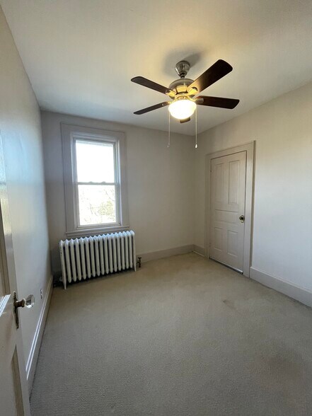 Building Photo - 106 Northwood Ave