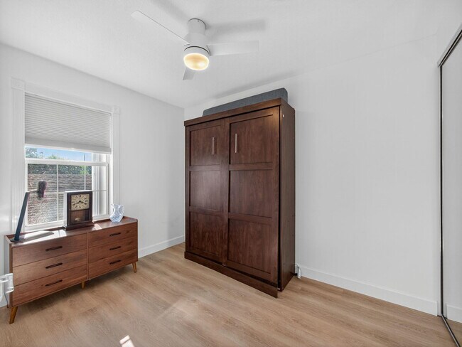 Building Photo - 2785 E Community Dr