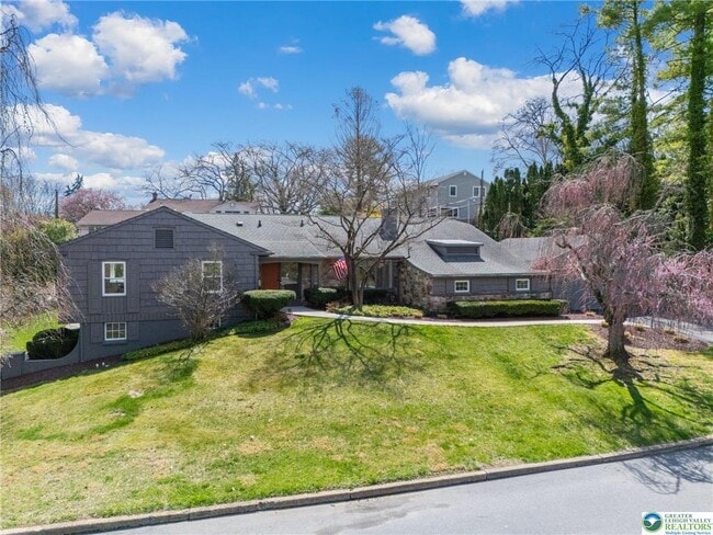 Building Photo - 2824 College Dr