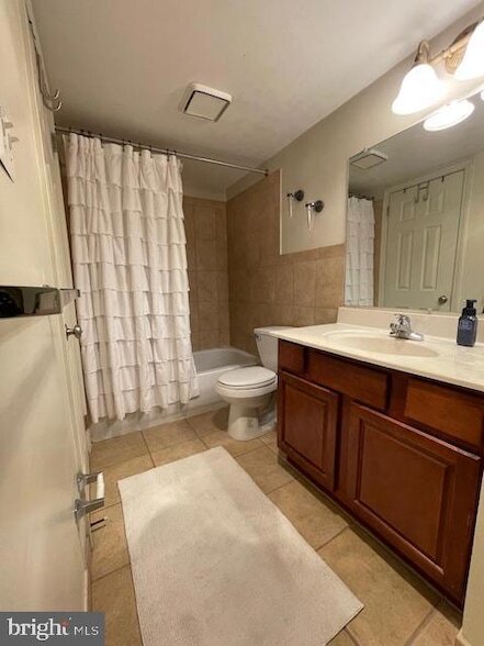 Building Photo - 12 Wingate Ct