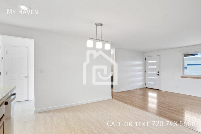 Building Photo - 1742 W 56th Ave