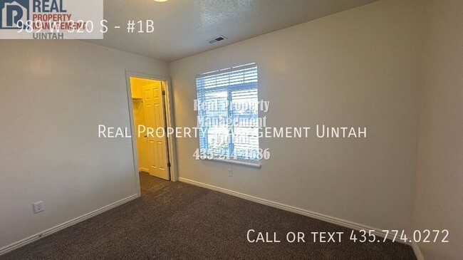 Building Photo - 320 S Vernal Ave