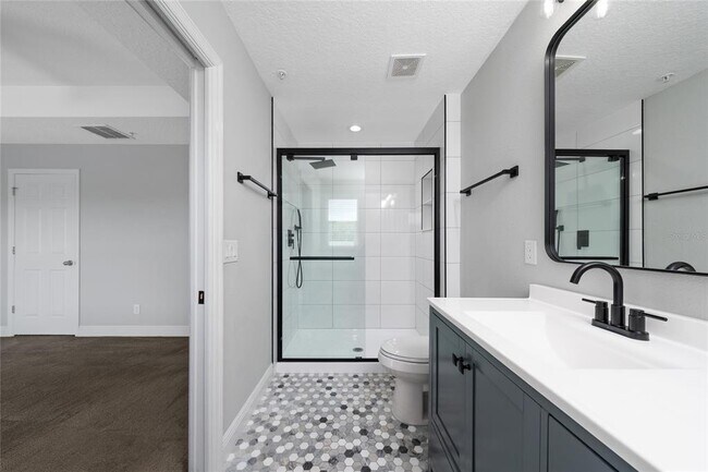 Building Photo - 8387 Lovett Ave