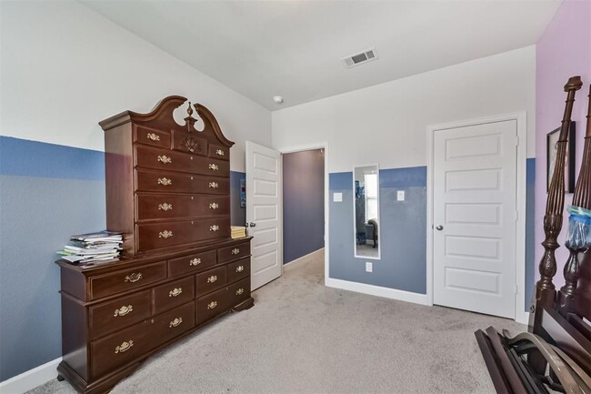 Building Photo - 27208 Starry Oaks Dr