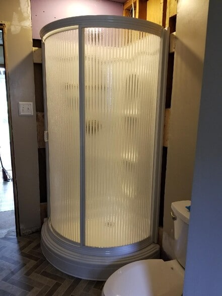 New shower stall in family bath - 2781 19th Ave NE