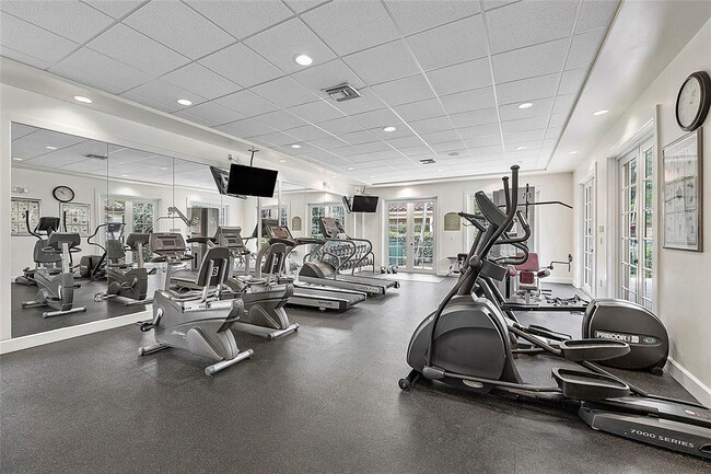 Building Photo - 6584 W Sample Rd